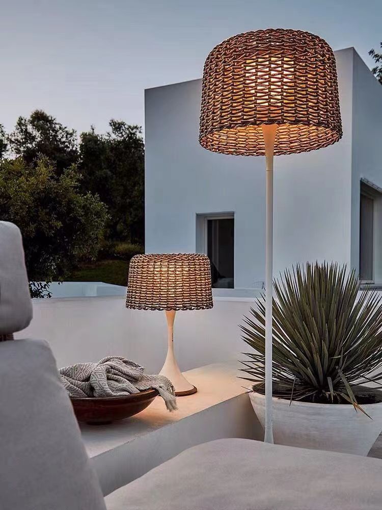 Outdoor Waterproof Solar Floor Lamp — Modern Minimalist Villa Courtyard Light & Garden Ambient Decor Lamp